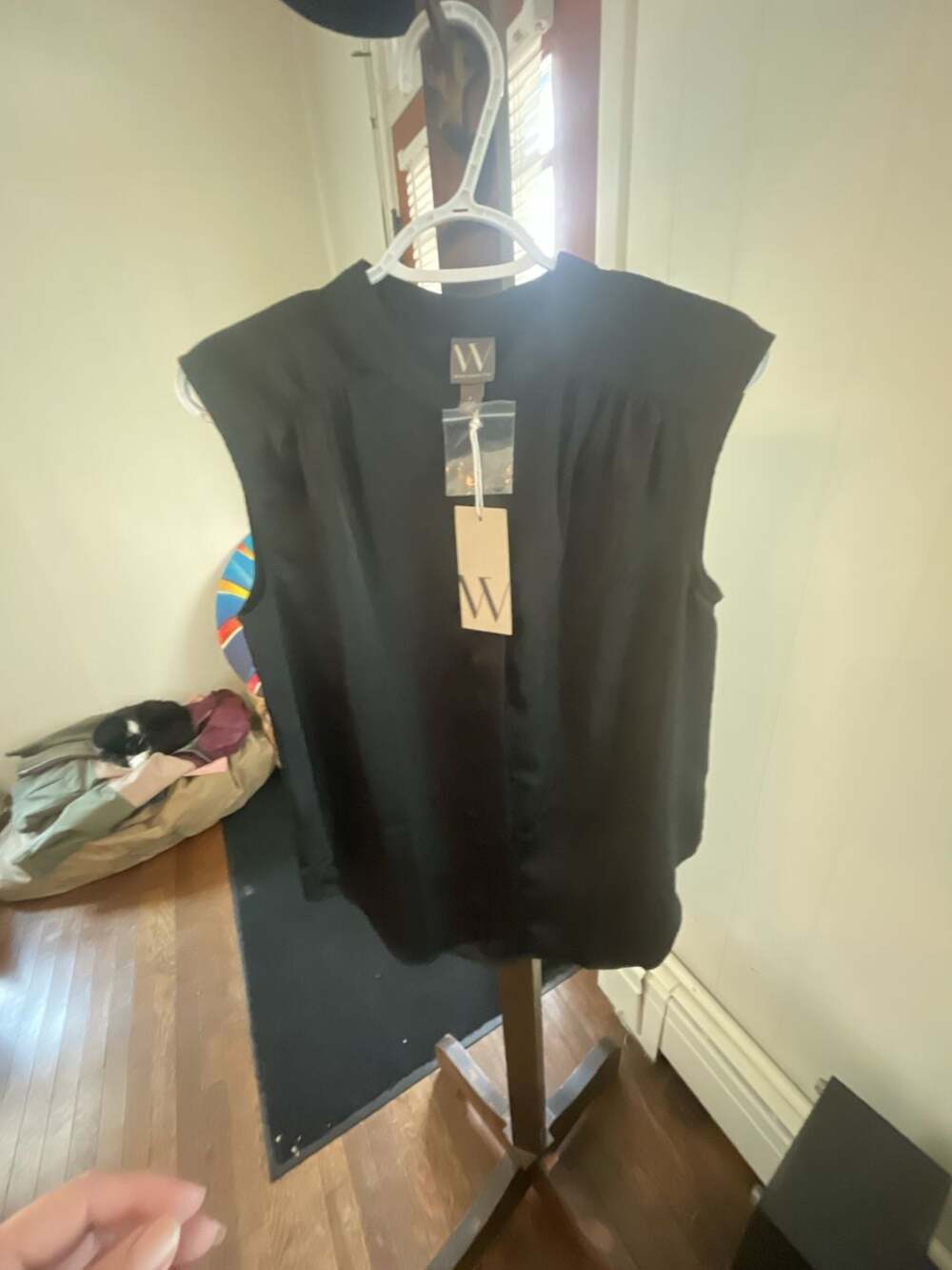 NWT Worthington Black Sleeveless V-Neck Blouse with Pleat Detail